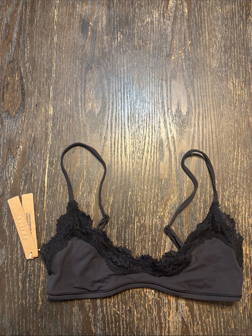 SKIMS Black Lace-Trim scoop XS onyx Bralette NWT